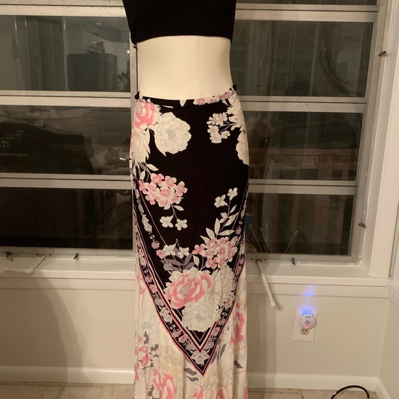 Free People Floral Maxi - Picture 12 of 12